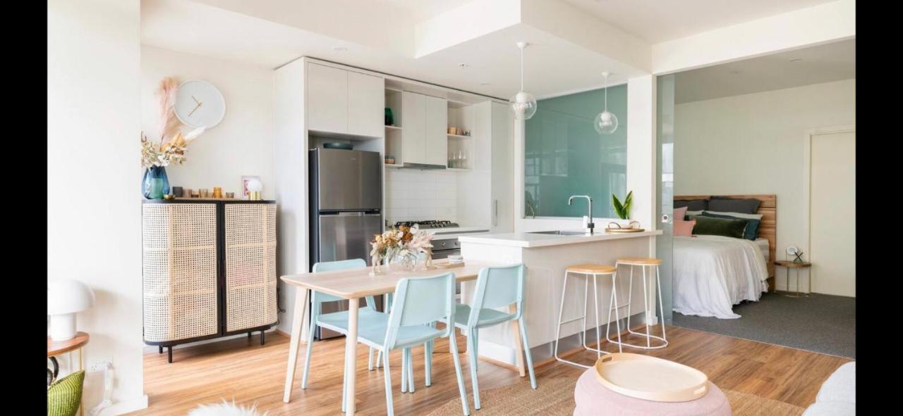 The Pas.Coe - A Stylish 1 Bedroom Unit With Free Parking. Melbourne Bagian luar foto